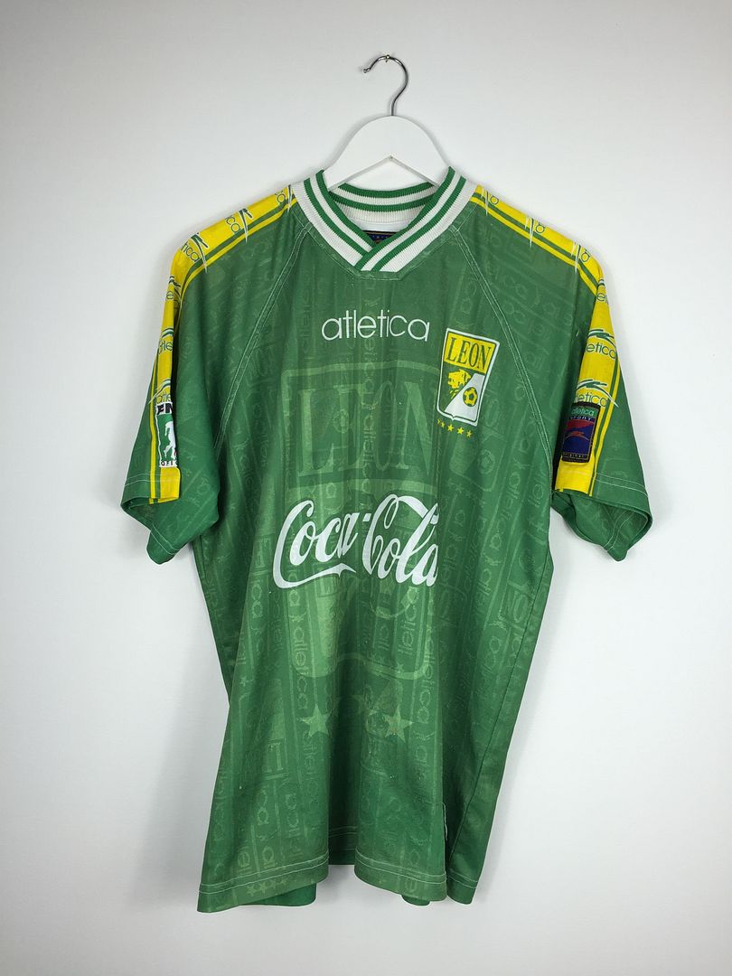 leon soccer shirt