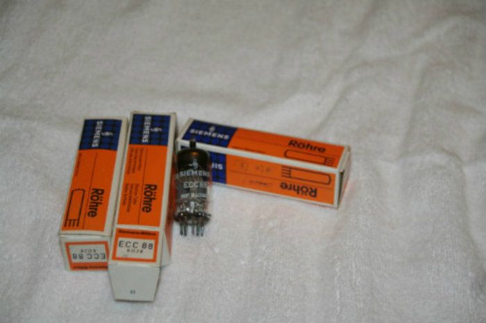 Ampli đèn ecc 83 el34 300b kt88 6922 12AUX ... nhập từ đức Ampli đèn ecc 83 el34 300b kt88 6922 12AUX ... nhập từ đức