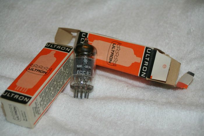Ampli đèn ecc 83 el34 300b kt88 6922 12AUX ... nhập từ đức Ampli đèn ecc 83 el34 300b kt88 6922 12AUX ... nhập từ đức