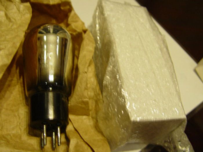 Ampli đèn ecc 83 el34 300b kt88 6922 12AUX ... nhập từ đức Ampli đèn ecc 83 el34 300b kt88 6922 12AUX ... nhập từ đức