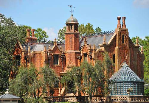 haunted_mansion_at_disneys_magic_kingdom_zps3b79ea78.jpg