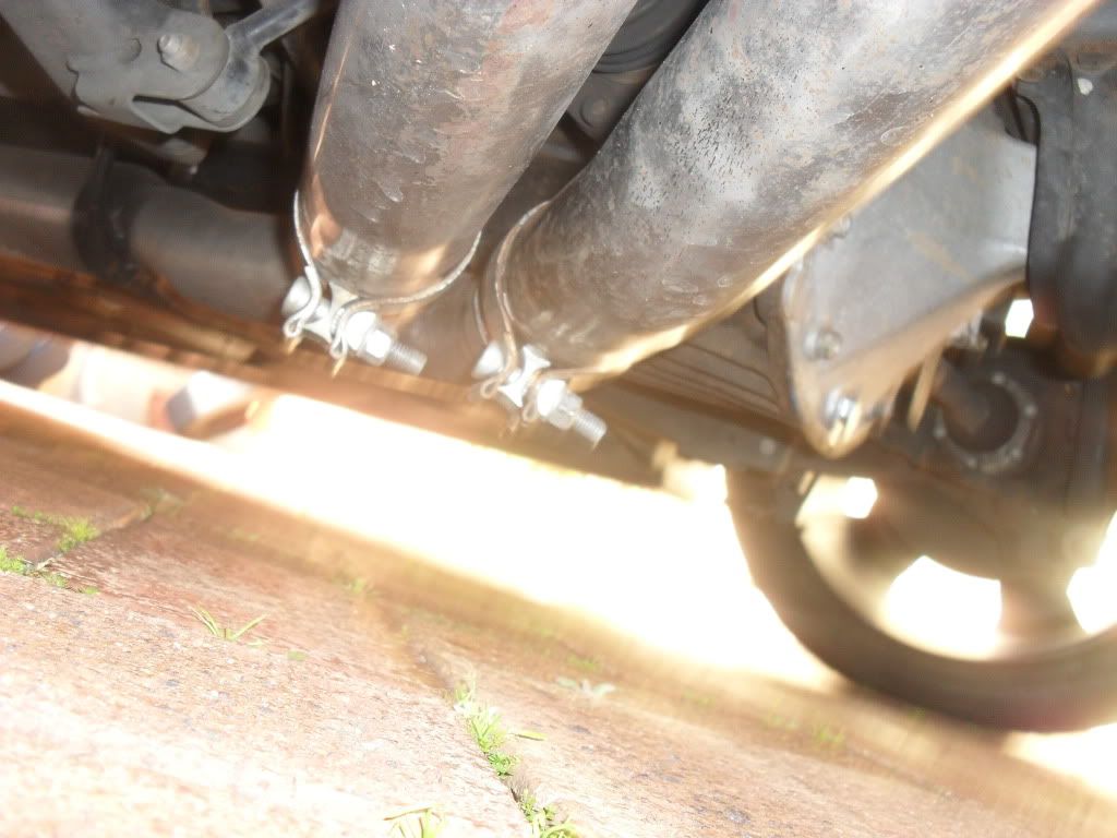 Loose Exhaust Just Commodores